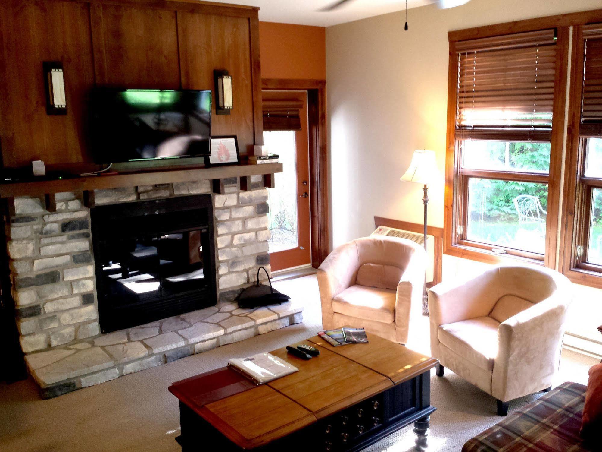 Tremblant Les Eaux - Location Adp Apartment Mont-Tremblant Bagian luar foto